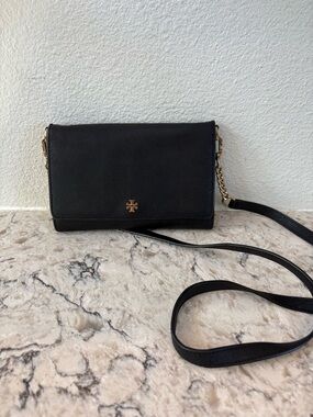 Tory Burch Emerson Chain Wallet Crossbody Bag in Black